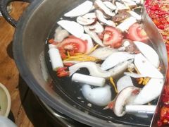 香菇-四小区火锅·巷子里的重庆火锅(花照壁店)