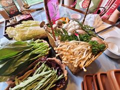-慢丽江·云南野生菌土鸡锅(付家庄店)