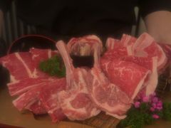 -铭牛烧肉·和牛海鲜自助(高新月牙湖店)