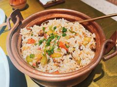 铜锅牛肝菌焖饭-一坐一忘云南菜(卓悦中心)