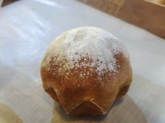 咖啡冰心面包-啊噗吐呦现场烘焙(麦凯乐店)