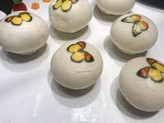 蝴蝶金汁流沙包-广东道至正餐厅(区庄店)