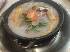 -九寨沟特色牦牛肉汤锅