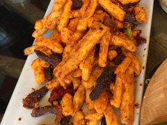 -云海肴·汽锅鸡·云南菜(天山百盛优客店)