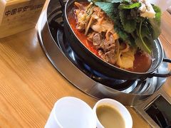 -喇喇排骨火锅·传统韩式脊骨汤(望京西园总店)