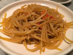 酸辣土豆丝-南小馆(迪士尼小镇店)