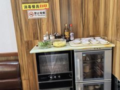 -笑来喜馄饨小笼工坊(通扬路店)