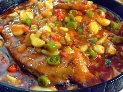 雅菲铁板臭桂鱼-YAFEE雅菲·粤菜·湘菜·融合菜(魏公村店)