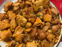 -鸿亨泰杂鱼馆(港馨家园店)