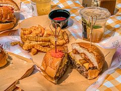 -LESCEDARS Brasserie Bistro香柏树