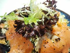 烟熏三文鱼杂菌沙拉-BE BRIGHT KITCHEN(正佳广场店)