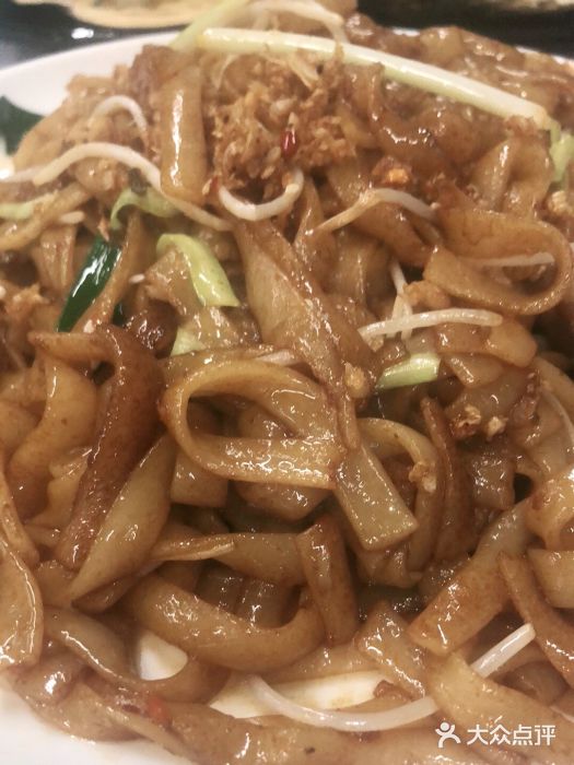 渔文乐·海鲜大排档(千灯湖店)港式干炒牛河图片