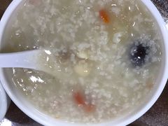 -津鲁园饭店