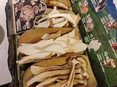 当季野生菌四拼-芸山季·云南野生菌火锅(人民广场来福士店)