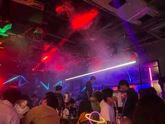 -UP嘻哈酒吧(粉巢店)