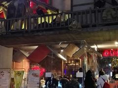 门面-哥老官重庆美蛙鱼头(西湖银泰十一哥店)