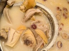 -尚尚仙·酸汤猪手·猪肚鸡火锅(华联万柳购物中心店)