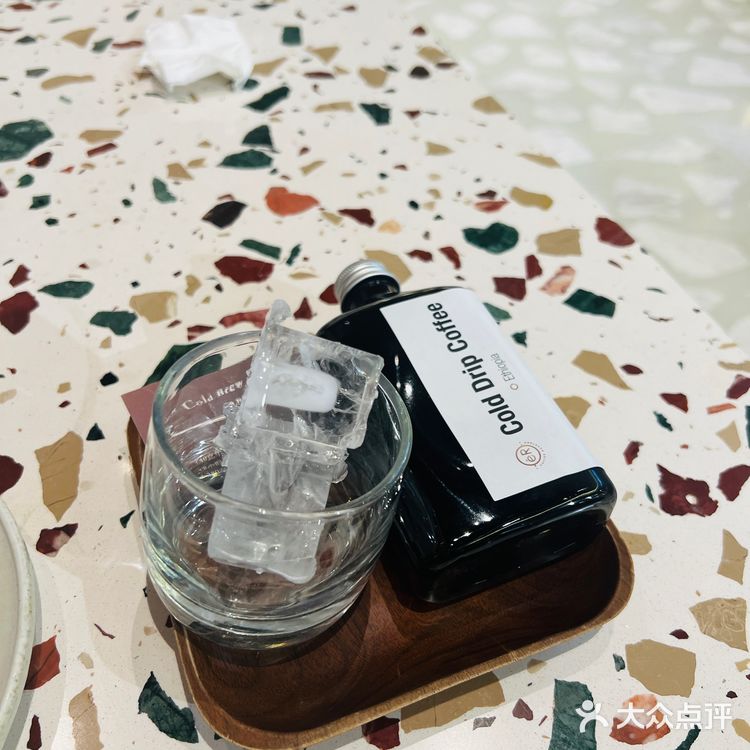 淋着酱汁的紫米饭作为打底，每次都能把米饭全部吃完