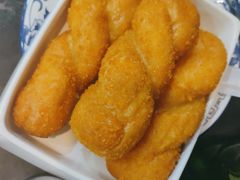 -小牛家村·贵州黄牛肉火锅(梦想小镇二分店)