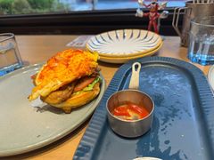 -必胜客(上海华谊新所店)