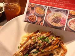 -恰餐厅及酒吧 CHAR Bar & Grill (北京丽都皇冠假日店)