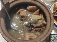 -霄汉牛三鲜湖北砂锅菜(万松园2店)