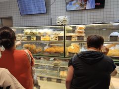 -白玉兰食品甜凤店(合生汇店)