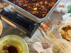 -老街烧烤大排档·地道湖北菜·龙虾馆(汉口火车站店)