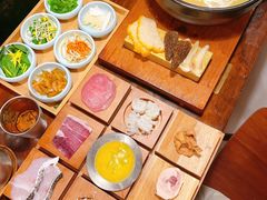 -银米·云南传统过桥米线(双廊黑金冠店)