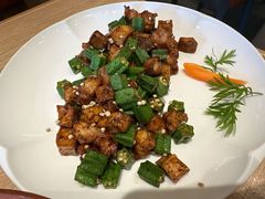 秋葵掌中宝-连鹭海鲜·海肠捞饭·海胆饭(星海店)
