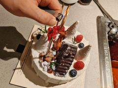 -半勺舒舒生日蛋糕店