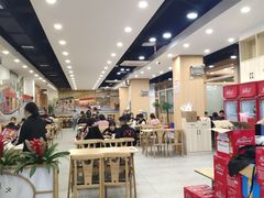 -江城燕子大排档(江汉路步行街店)