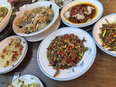-湘聚南县土菜馆(龙山二路店)