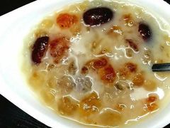 椰汁桃胶-顺记冰室(宝华路店)