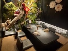 -蟹犇前•帝王蟹雪蟹(陆家嘴店)