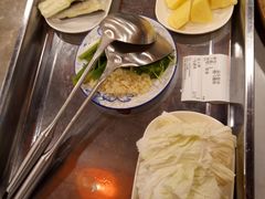 -小火炕铁锅炖鱼