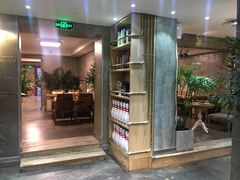 -HIGH FIVE哈福手工汉堡(桂林路店)