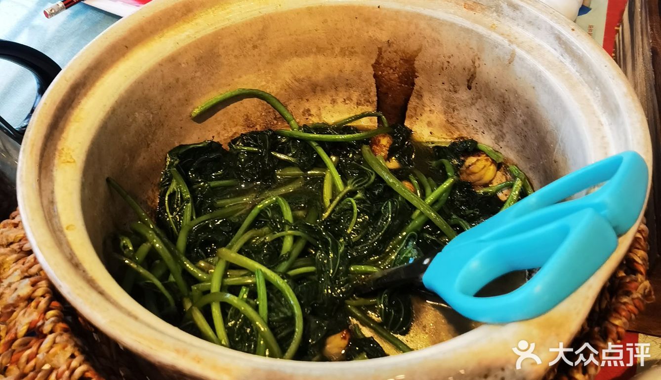 孩子都喜欢喝，非常好，是个带娃和老人去吃饭的好地方