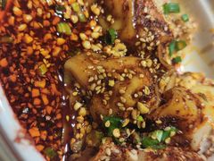 -八二小区抄手(龙湖上城天街店)