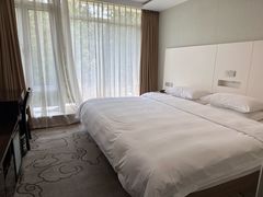 -上海怡沁园度假酒店