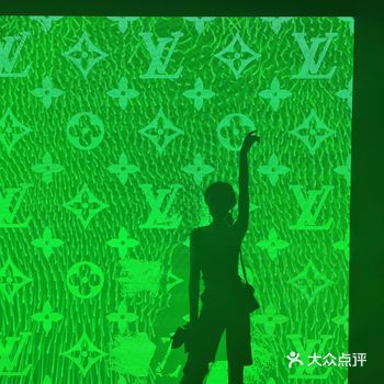 开启现代摩登与时尚艺术的碰撞 看见LV展览来杭州啦