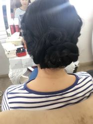 -红馆妆造(中央大街店)