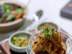 -荟廷·晶萃(陆家嘴尚悦湾店)