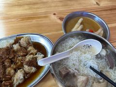 -潘先生牛杂煲·客家小碗菜(兰花路店)