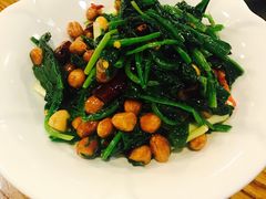 主打的干锅鸭头-安诚居干锅鸭头(八角店)