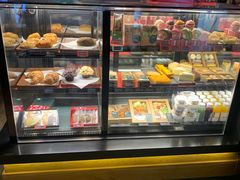 面包甜点陈列柜-星巴克臻选(周浦万达店)