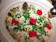 -江渔儿酸菜鱼(映月湖环宇城店)