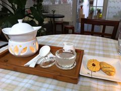 红豆燕窝-燕庭·纯燕窝·甜品下午茶(南京西路店)