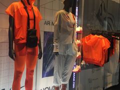 -NIKE品牌体验店(南京东路店)