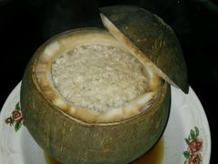 -志龙皇冠吃货椰子铺